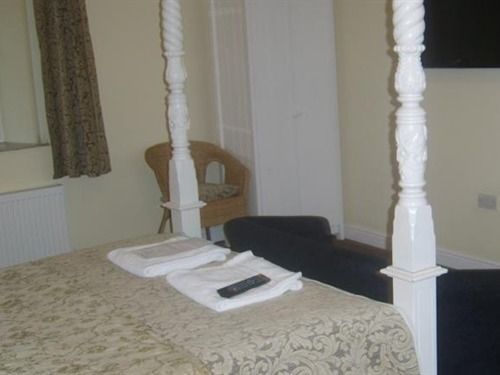 The Auld Cairn Hotel Cairnryan Eksteriør billede